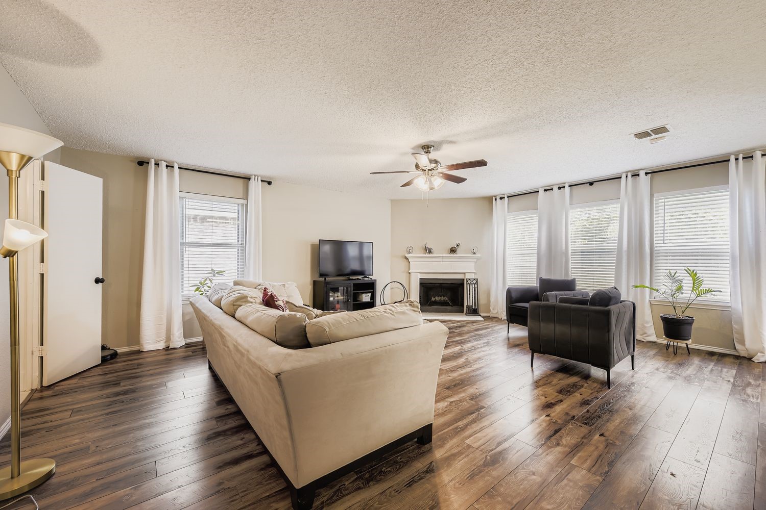 7107 Chambers Creek Lane Arlington TX 76002