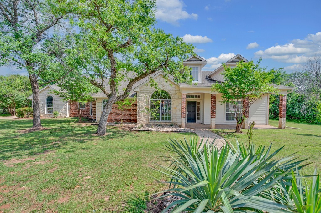 1068 Brazos Bluff Drive China Spring TX 76633
