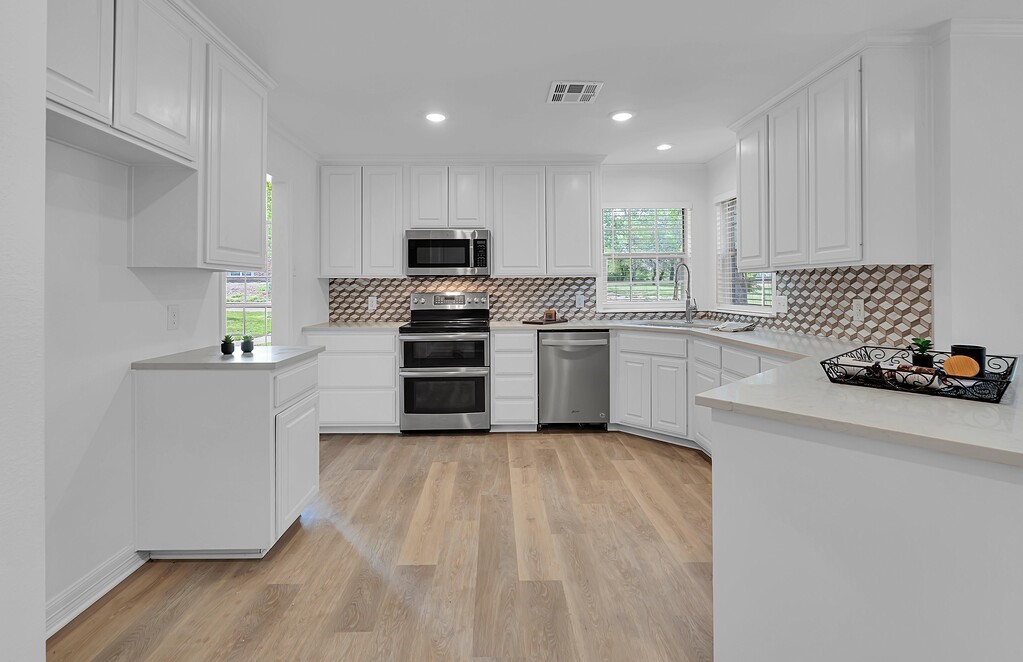 1068 Brazos Bluff Drive China Spring TX 76633