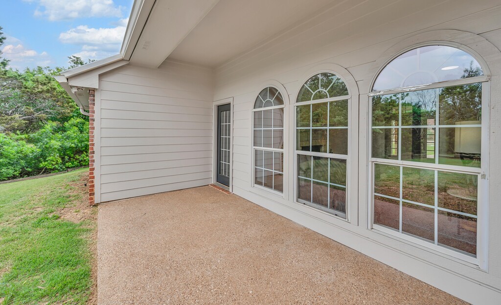 1068 Brazos Bluff Drive China Spring TX 76633