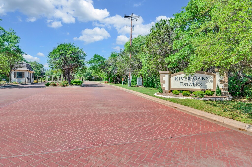 1068 Brazos Bluff Drive China Spring TX 76633