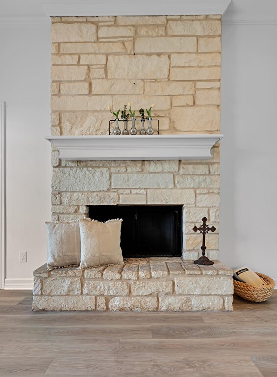 1068 Brazos Bluff Drive China Spring TX 76633