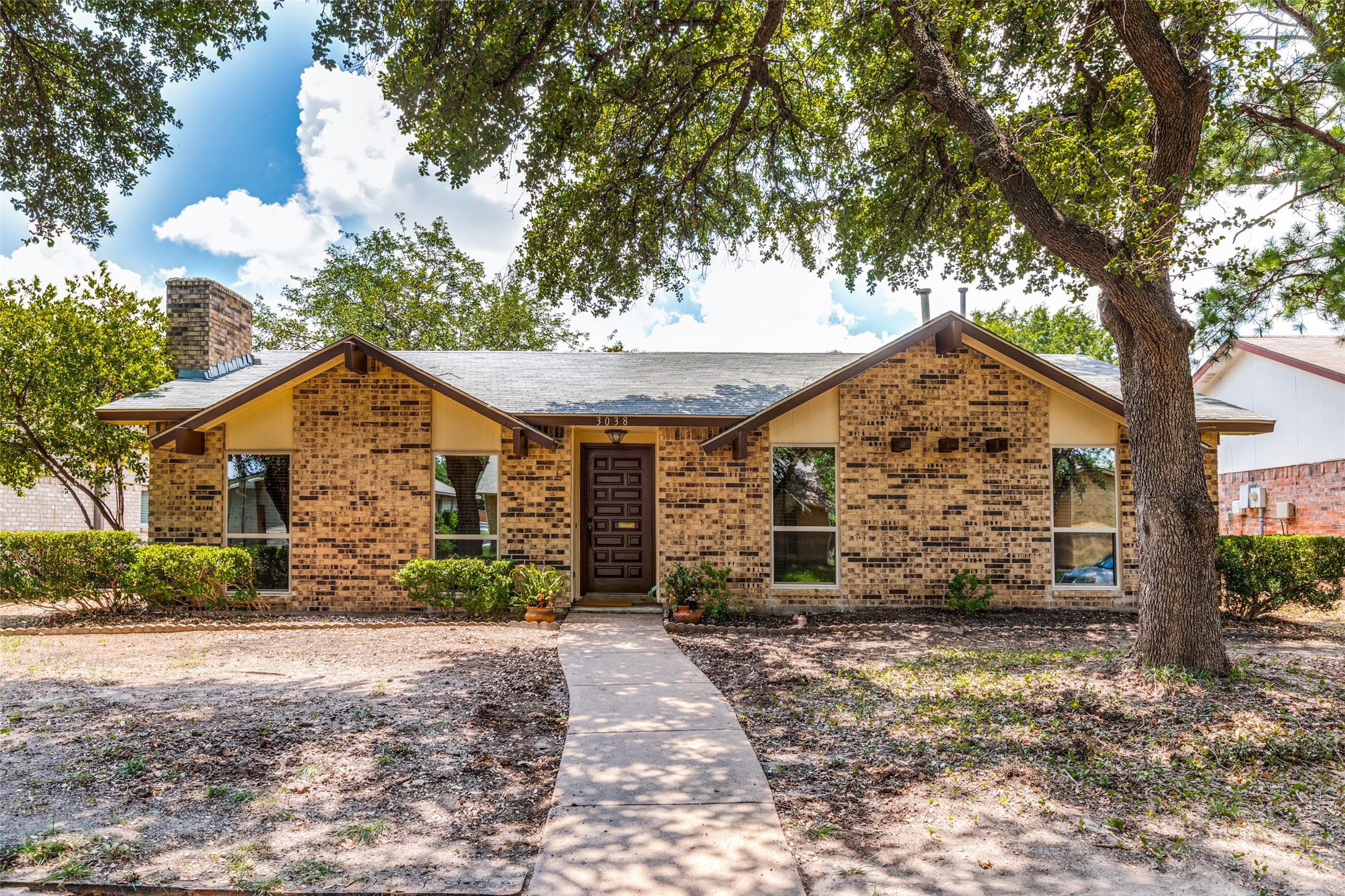 3038 Teakwood Drive Garland TX 75044