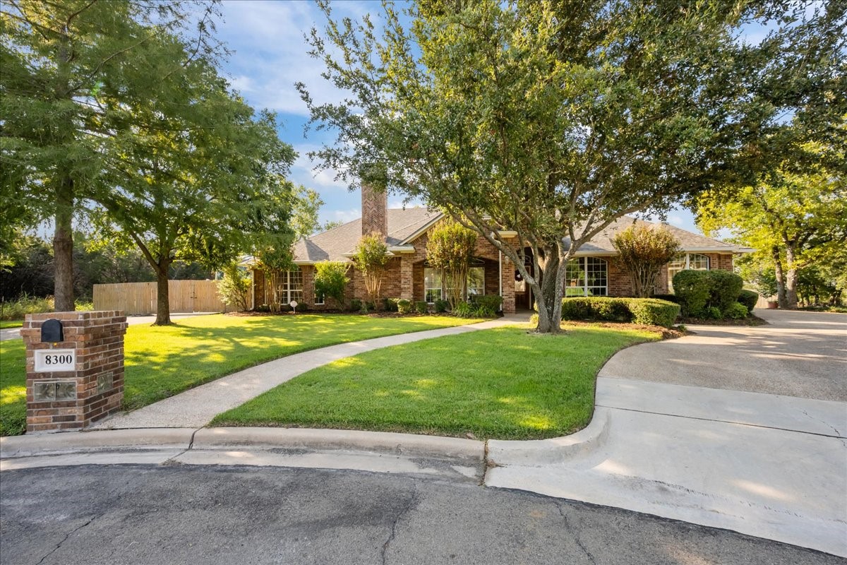 8300 Jonquil Drive Waco TX 76708