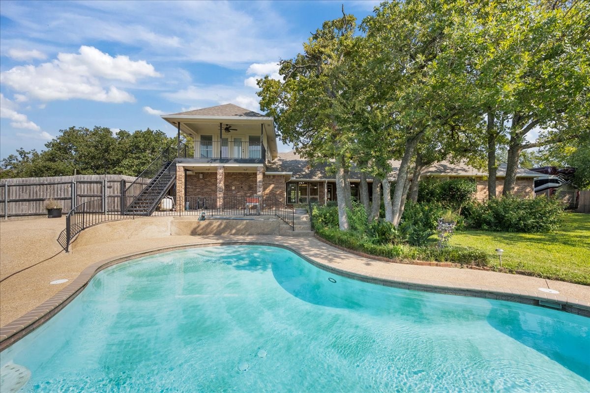 8300 Jonquil Drive Waco TX 76708