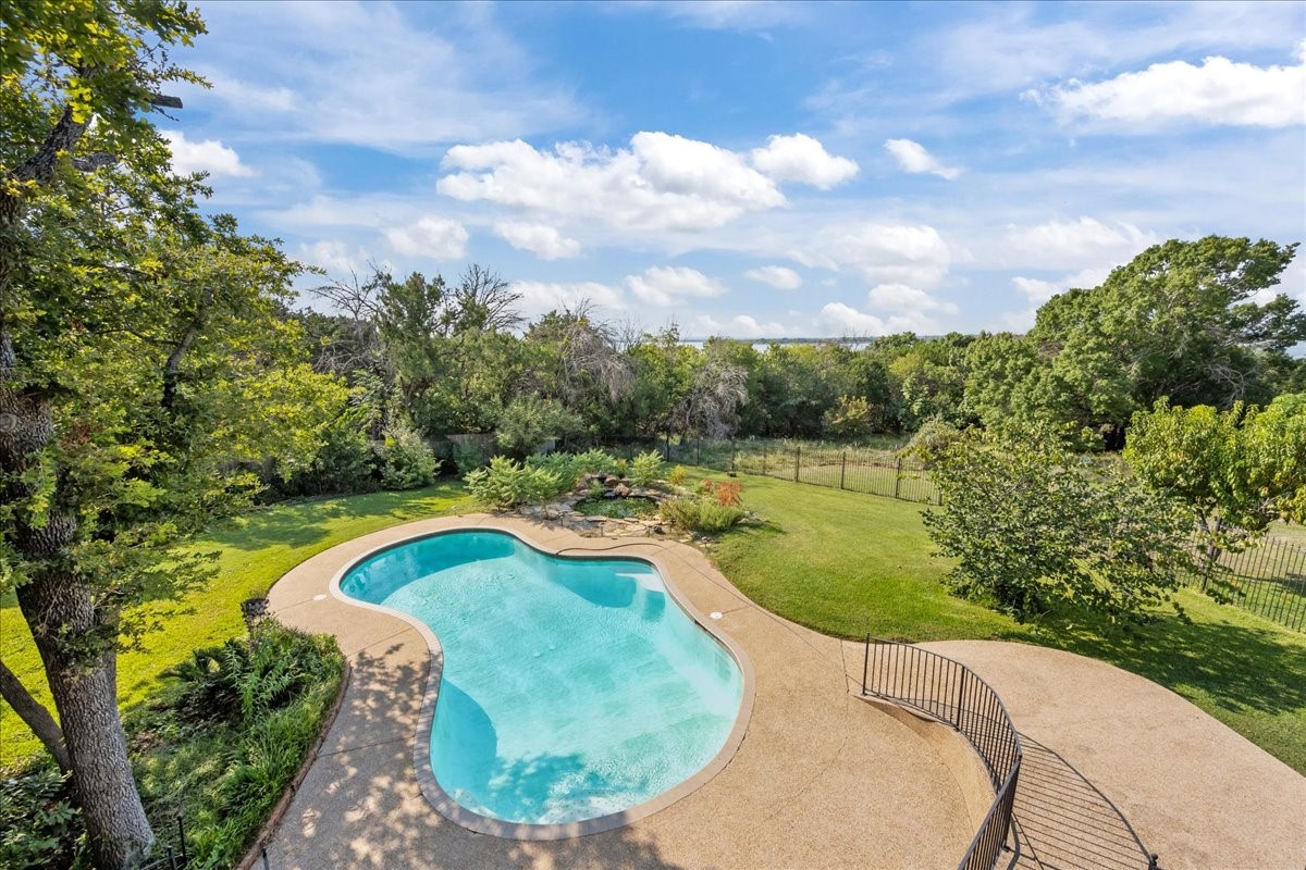 8300 Jonquil Drive Waco TX 76708