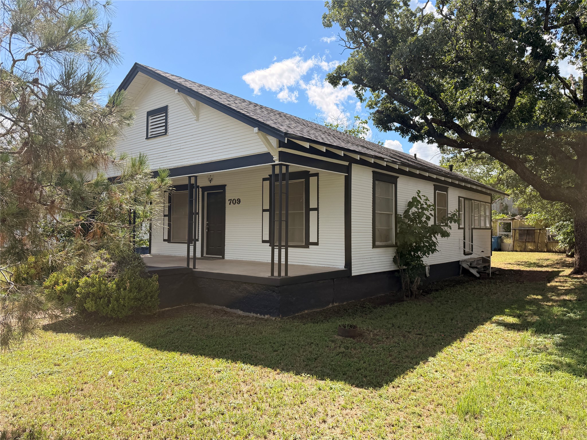 709 E 23rd Street Cisco TX 76437
