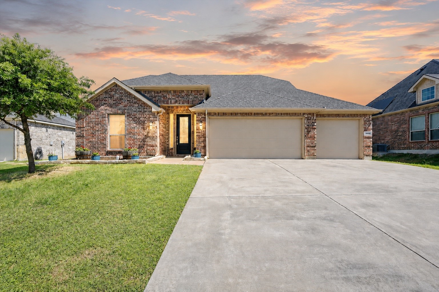 557 Lake Bluff Avenue Oak Point TX 75068