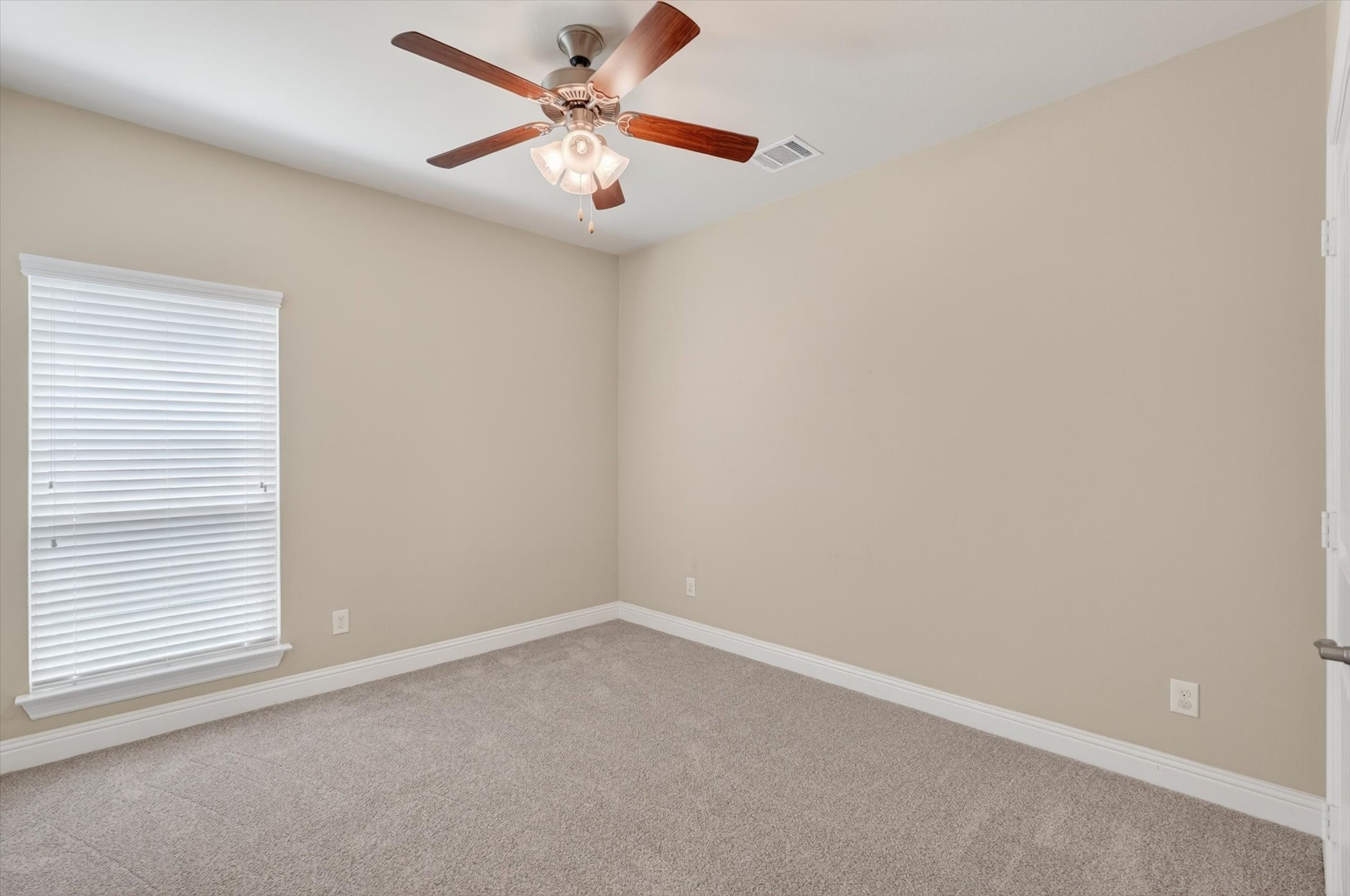557 Lake Bluff Avenue Oak Point TX 75068