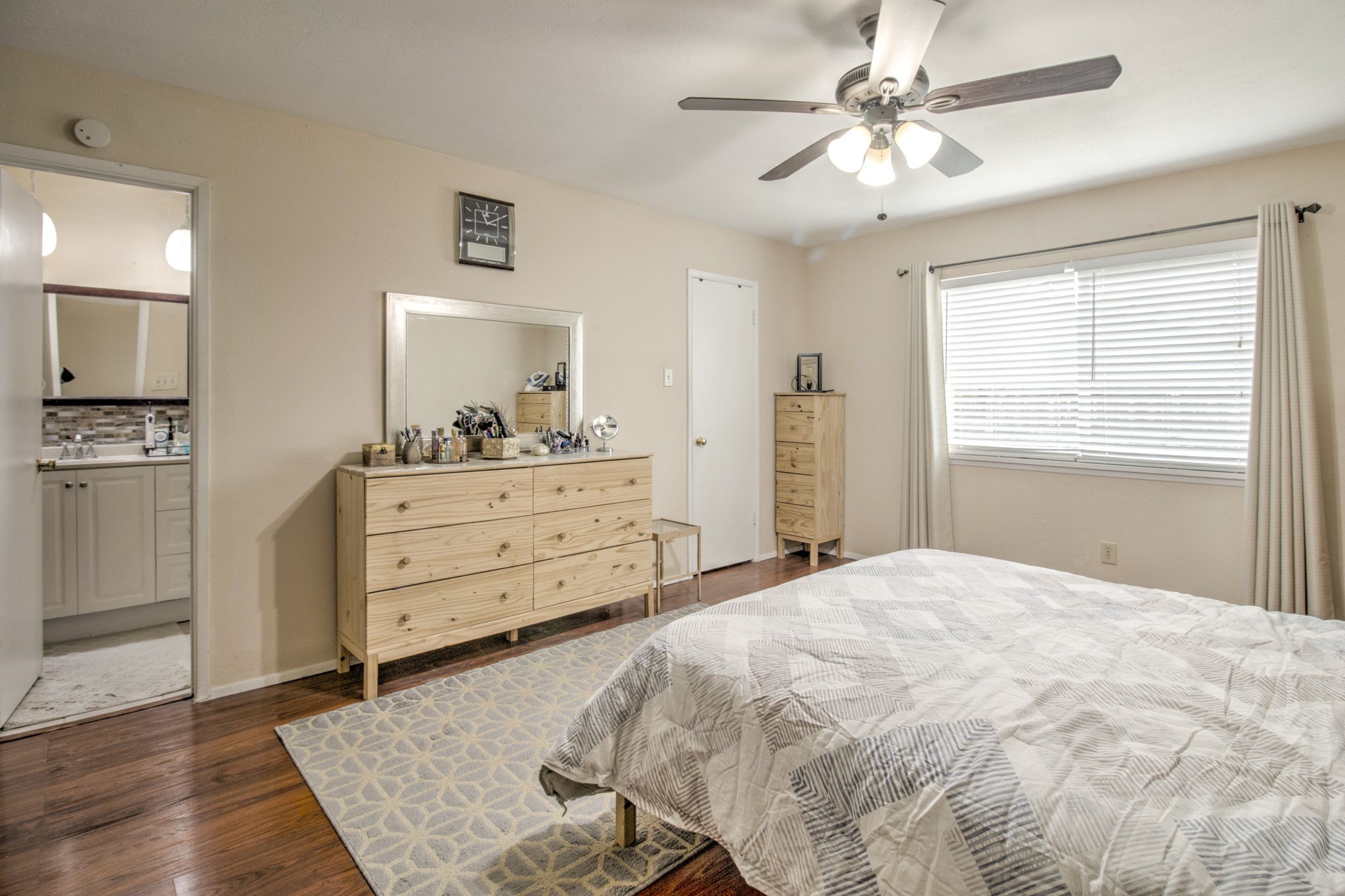 2810 Landershire Lane Garland TX 75044