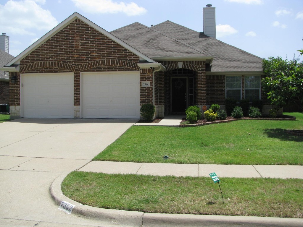 7352 Estela Grand Prairie TX 75054