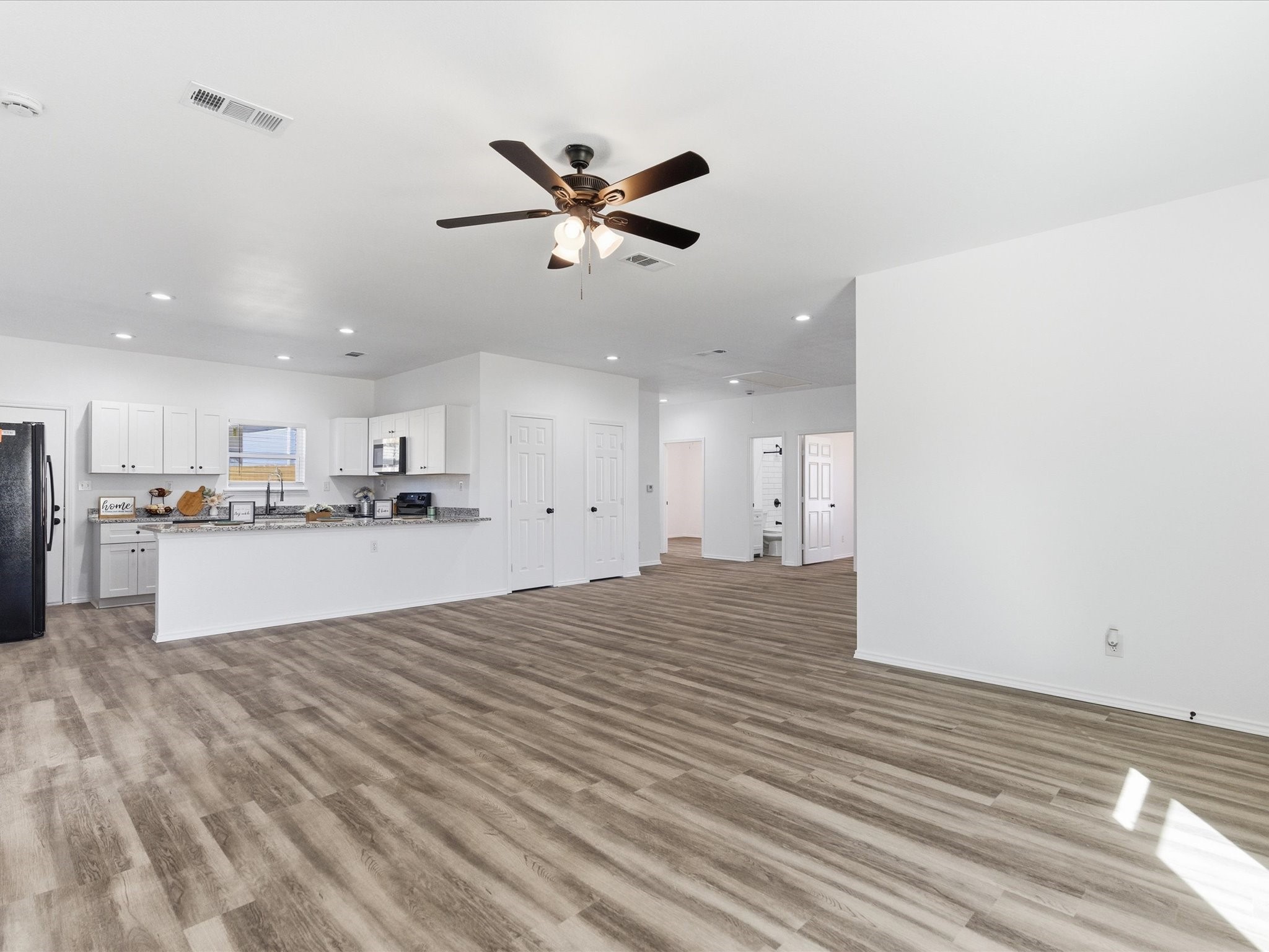 408 Susan Drive Kennedale TX 76060