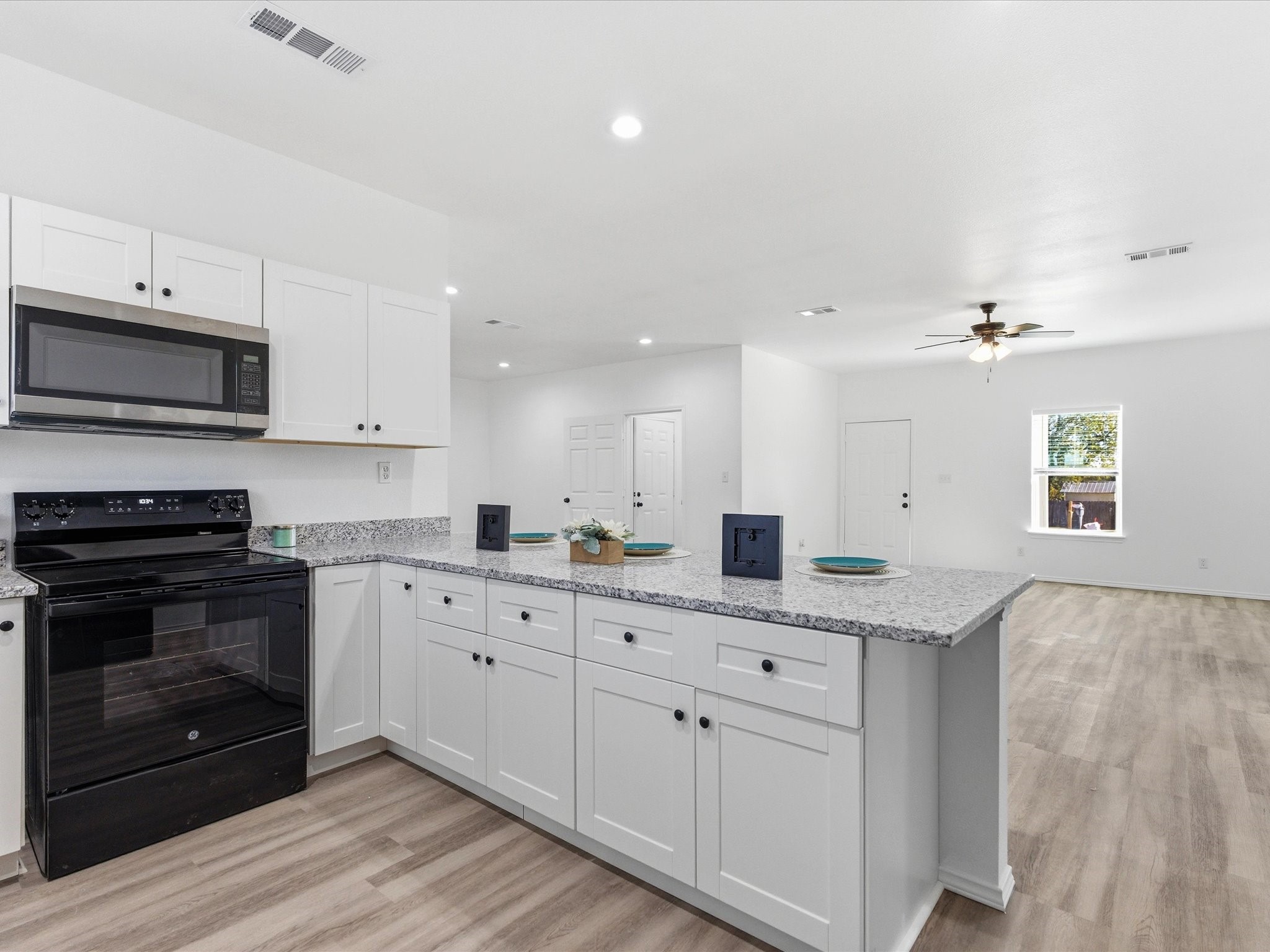 408 Susan Drive Kennedale TX 76060
