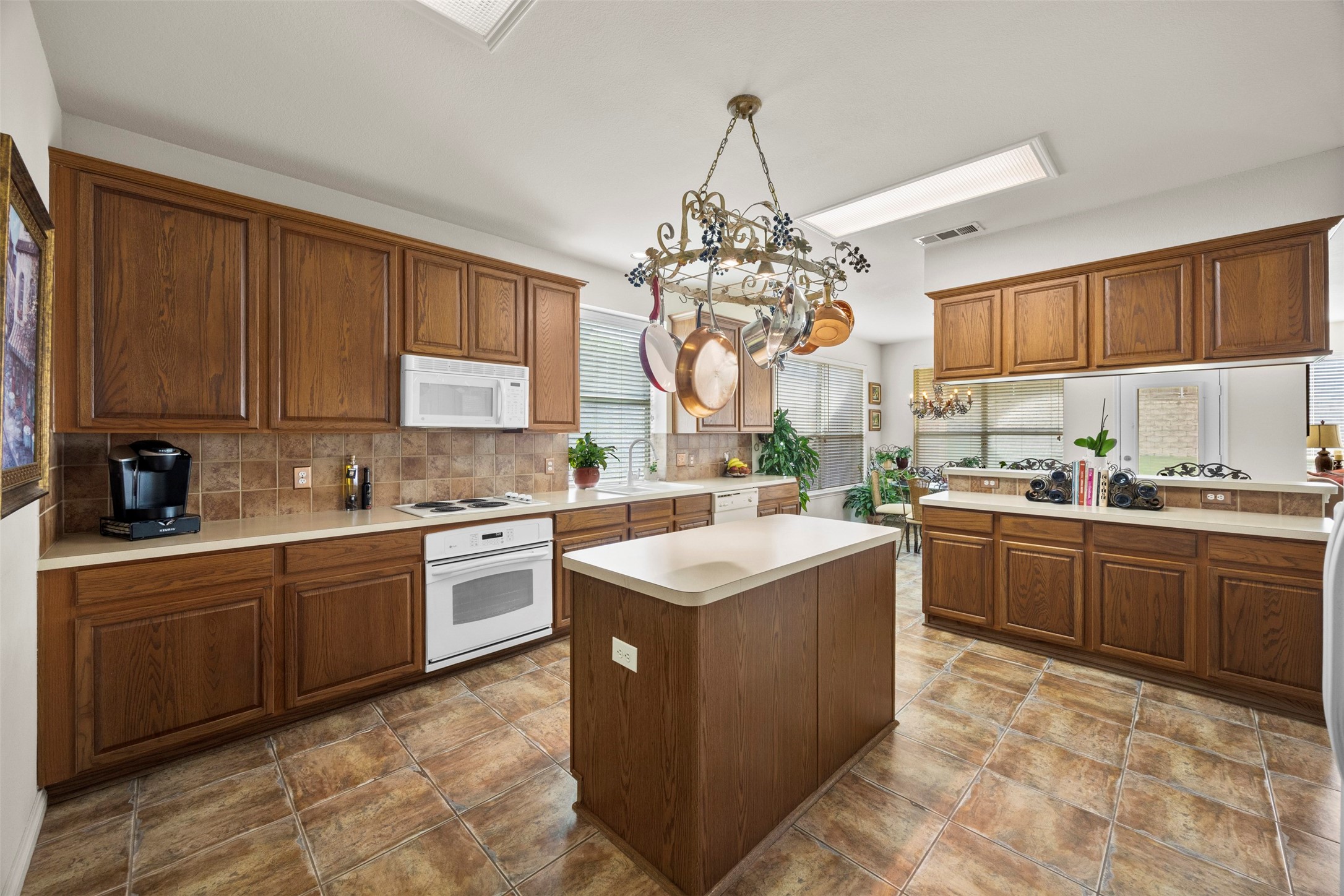 1759 Sunset Ridge Drive Grand Prairie TX 75050