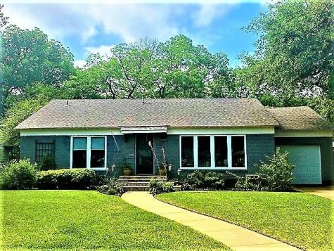 3731 S Hills Avenue Fort Worth TX 76109