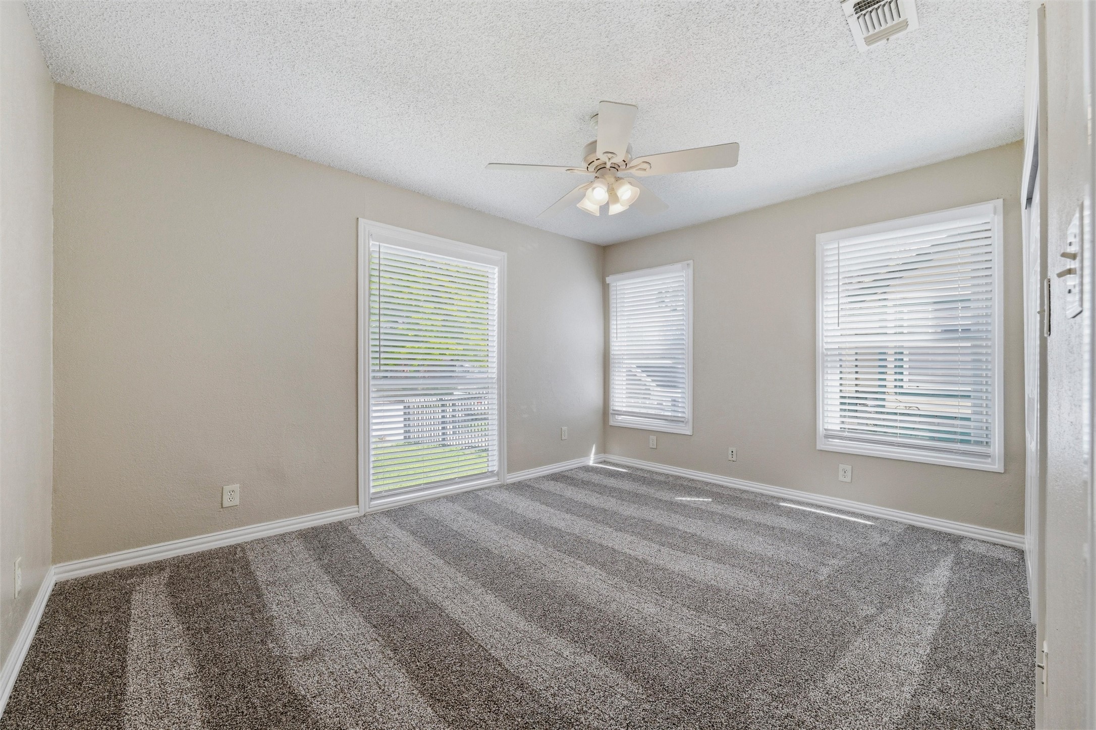 317 12th Street Grand Prairie TX 75051