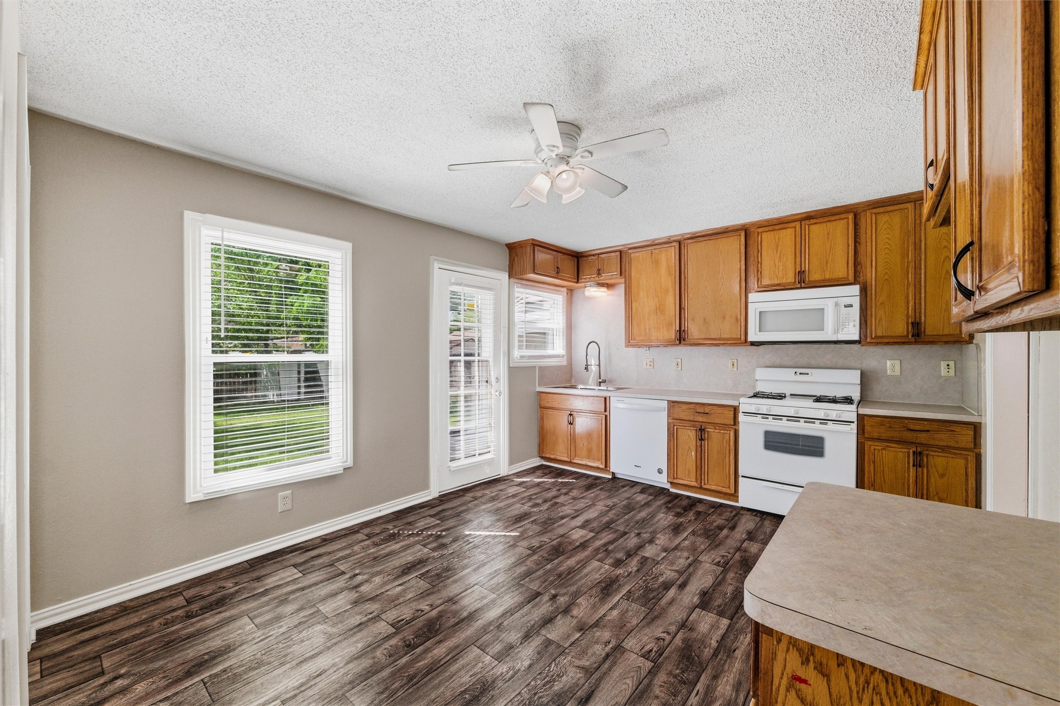 317 12th Street Grand Prairie TX 75051