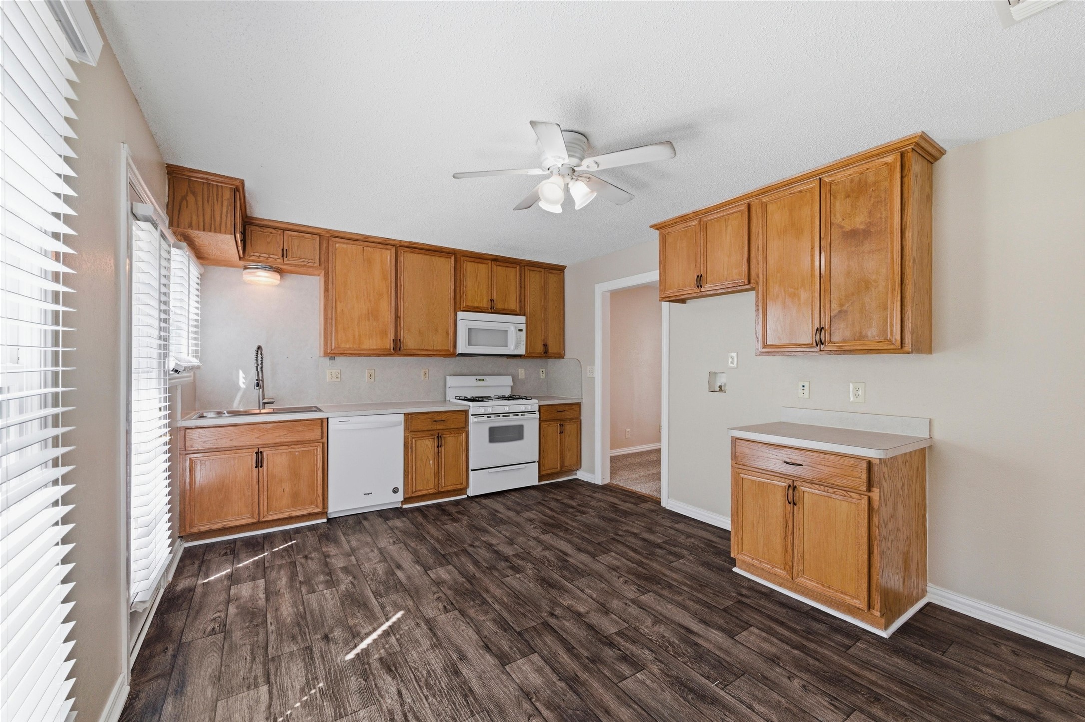 317 12th Street Grand Prairie TX 75051