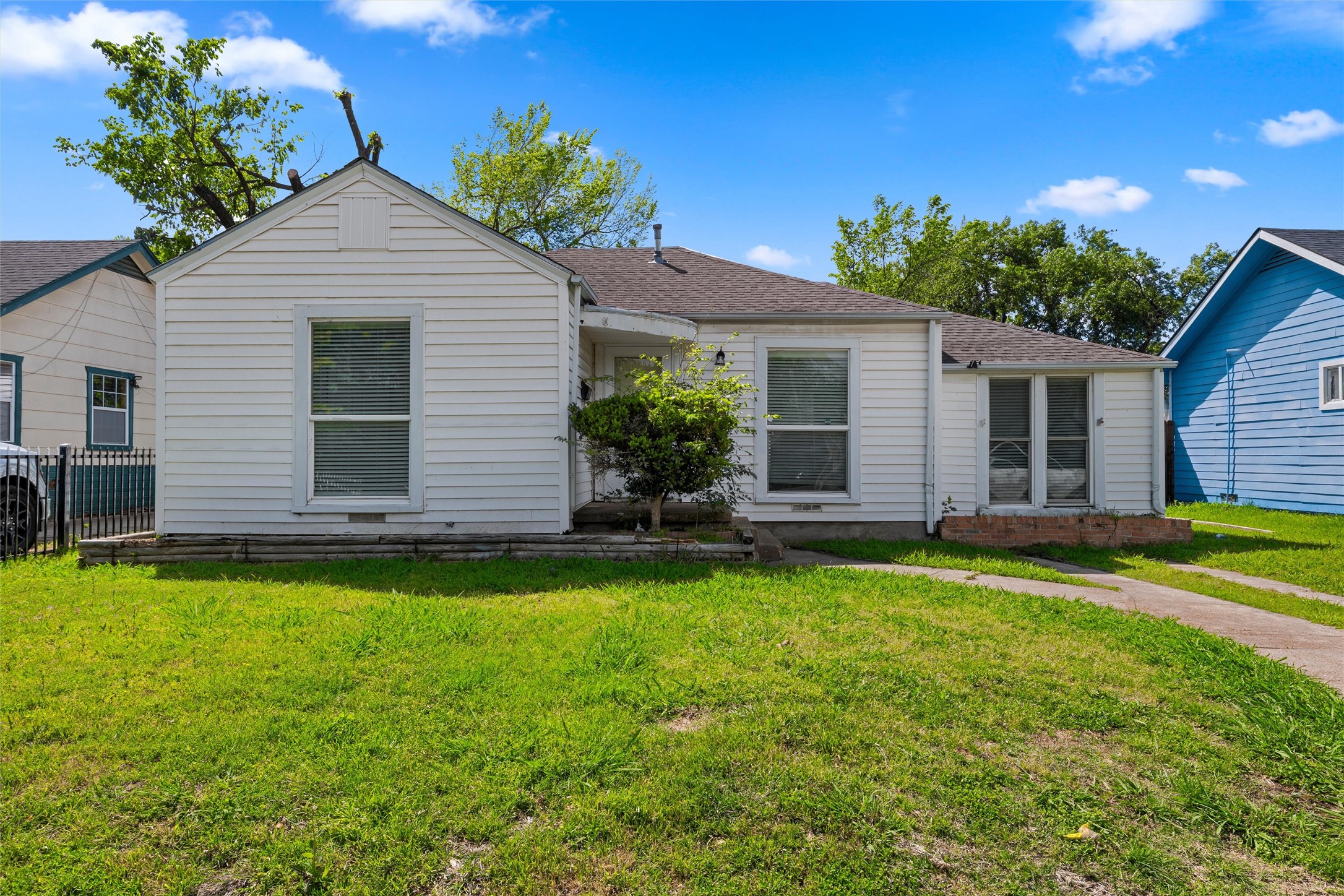 317 12th Street Grand Prairie TX 75051