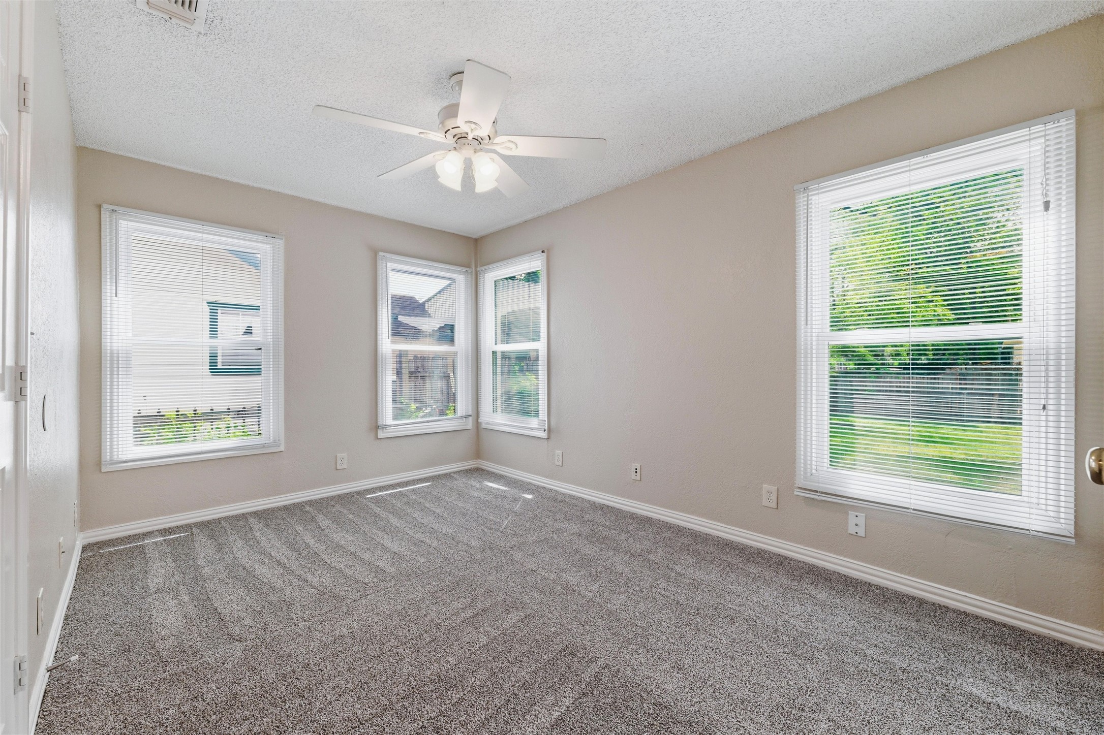 317 12th Street Grand Prairie TX 75051