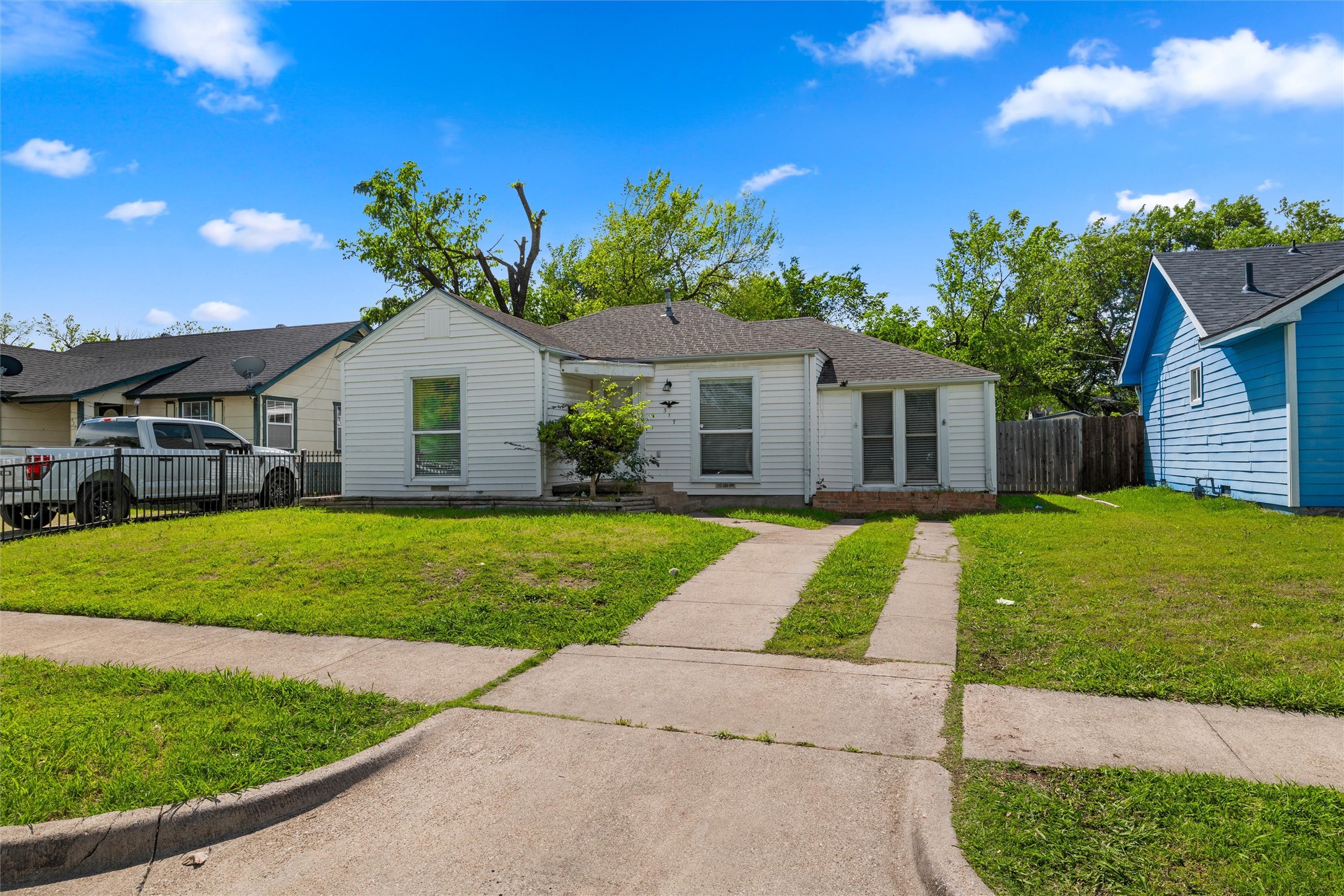 317 12th Street Grand Prairie TX 75051