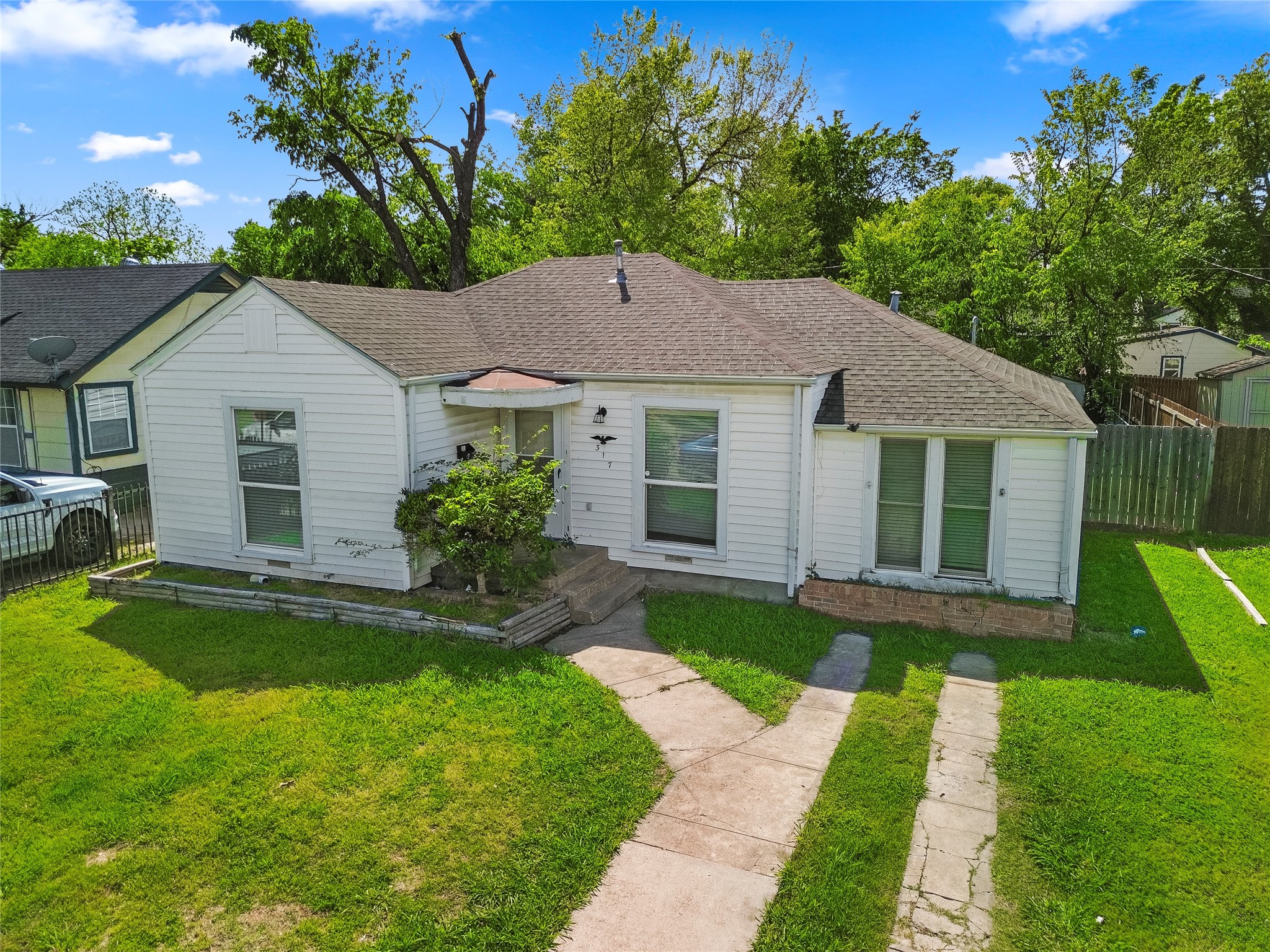 317 12th Street Grand Prairie TX 75051