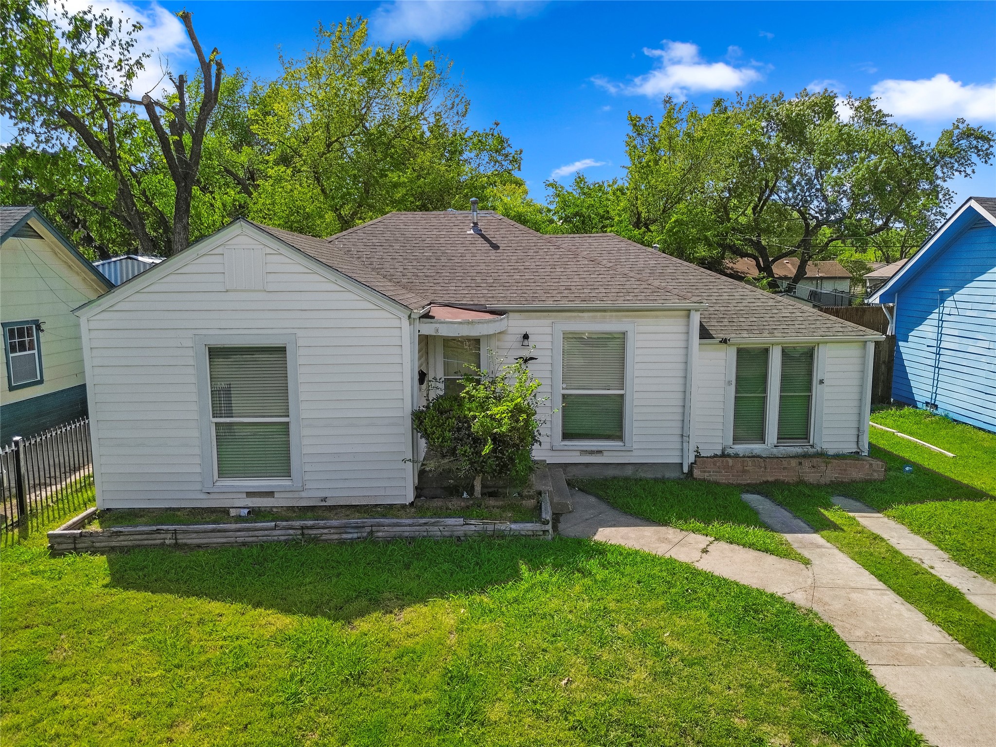 317 12th Street Grand Prairie TX 75051