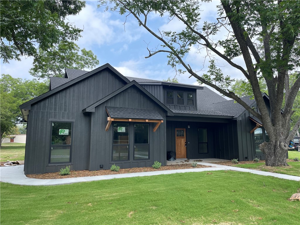 205 N Neches Street Whitney TX 76692