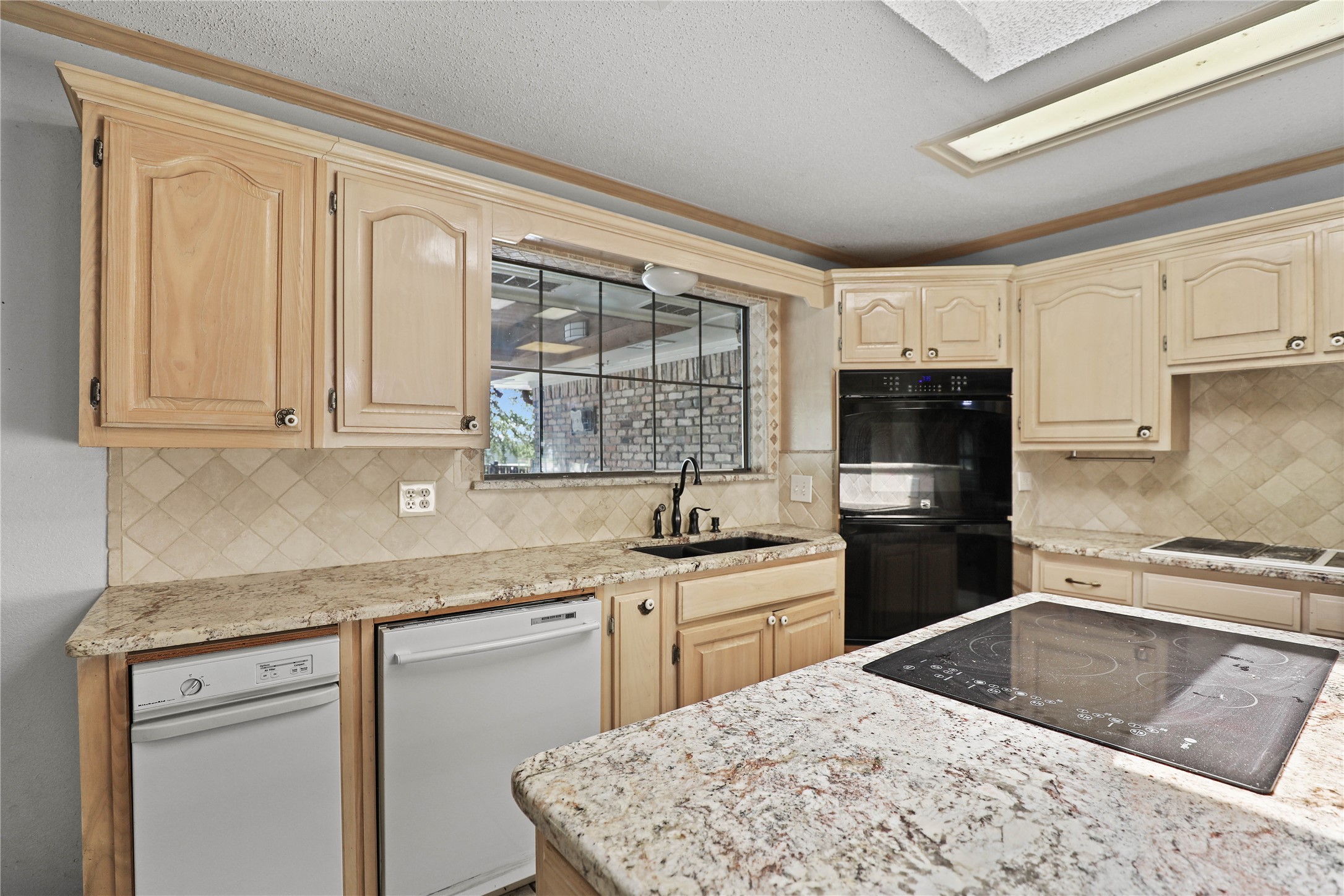 302 Wilcoxson Street Farmersville TX 75442