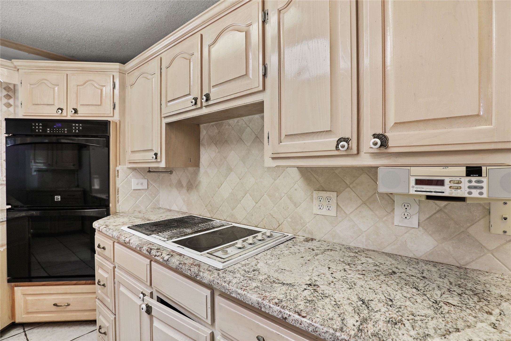 302 Wilcoxson Street Farmersville TX 75442