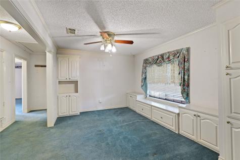 302 Wilcoxson Street Farmersville TX 75442