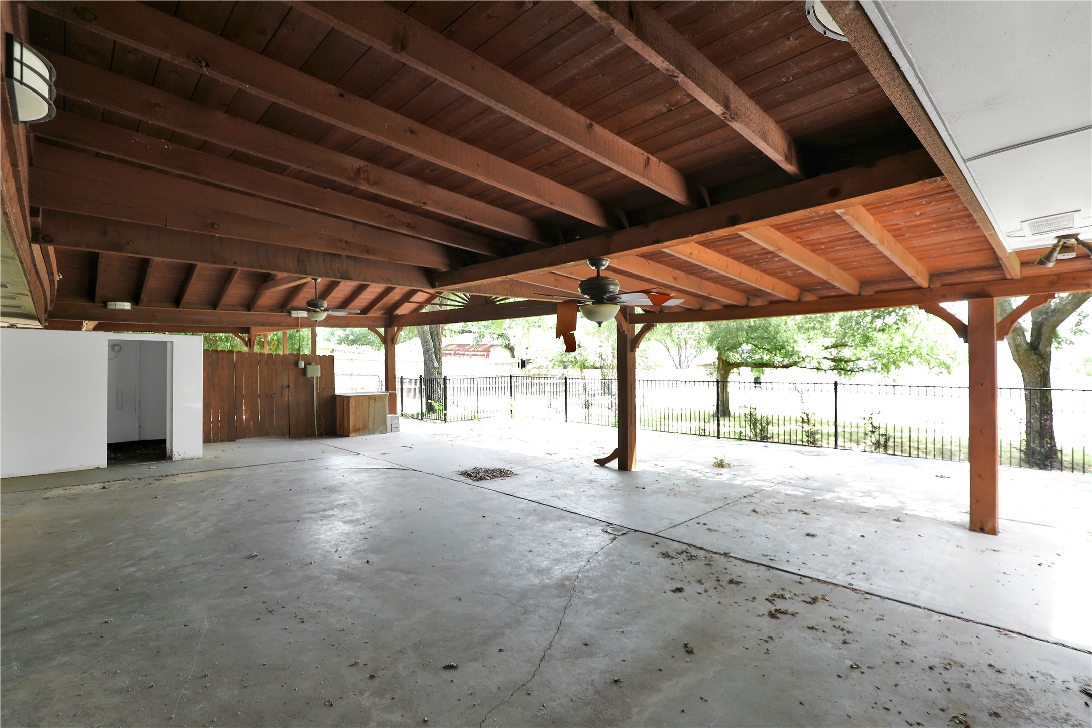 302 Wilcoxson Street Farmersville TX 75442