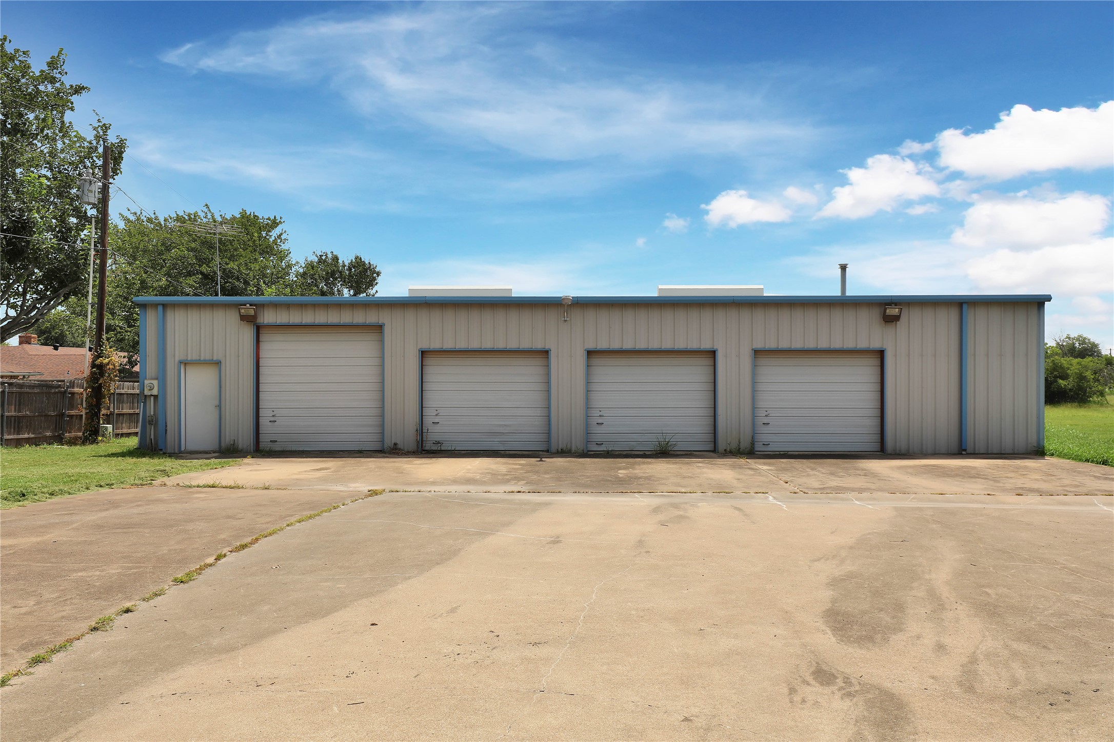 302 Wilcoxson Street Farmersville TX 75442