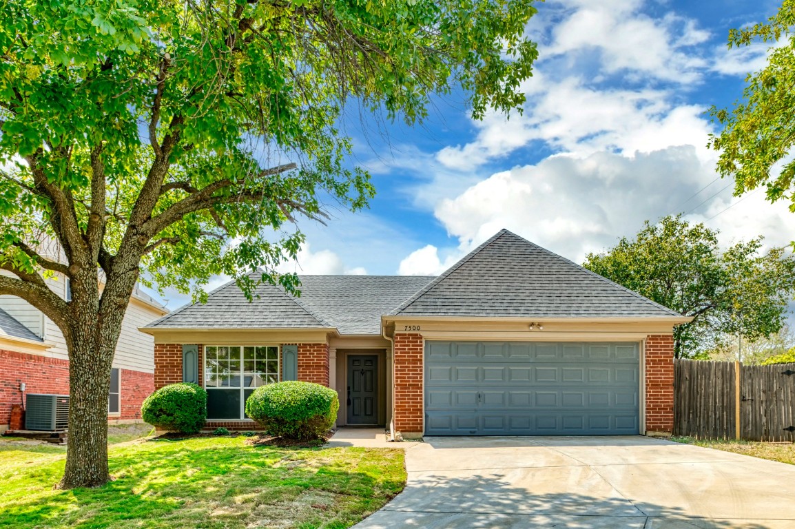 7500 Sagehill Court Fort Worth TX 76123