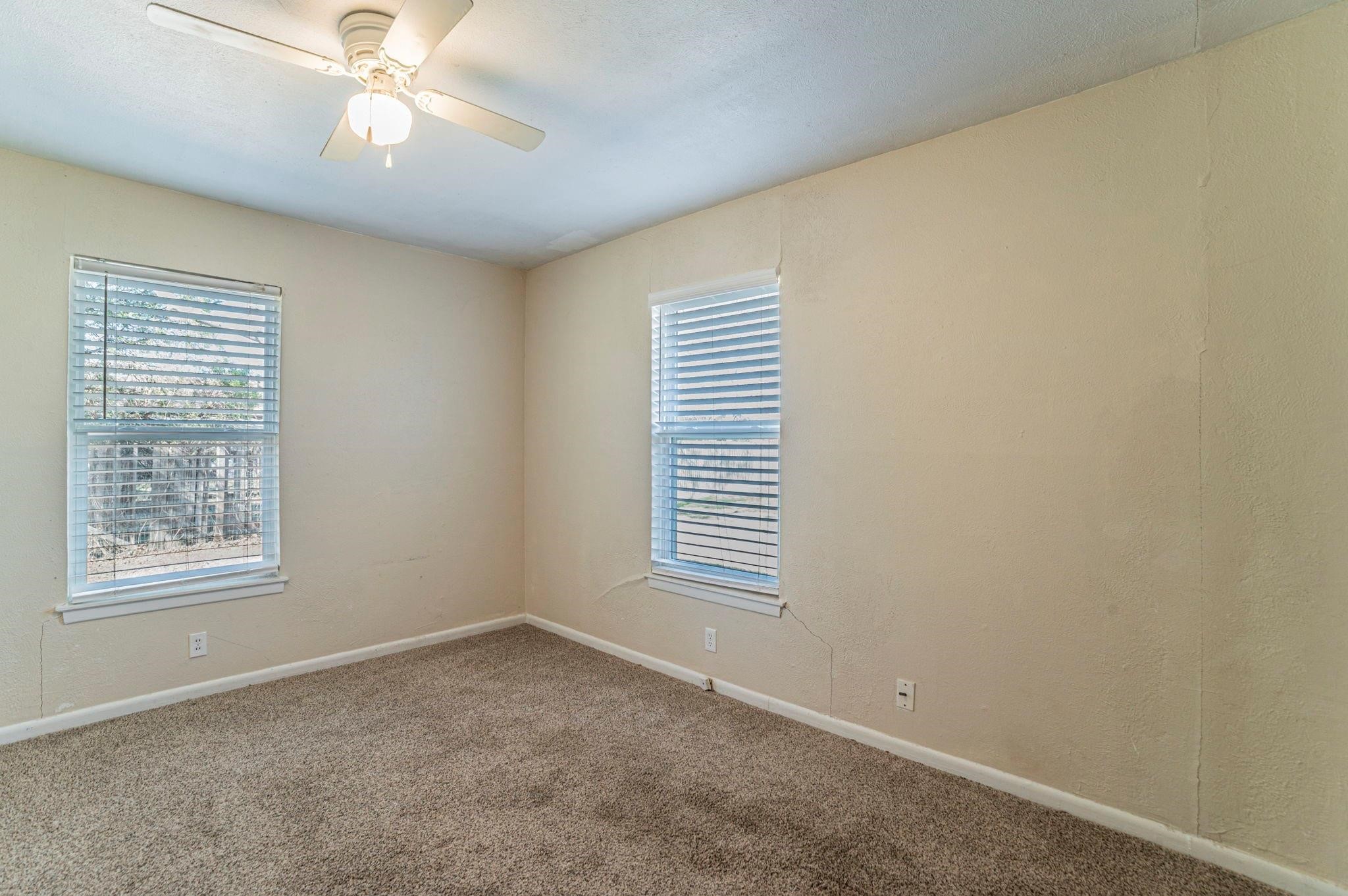 900 Elizabeth Boulevard Granbury TX 76048