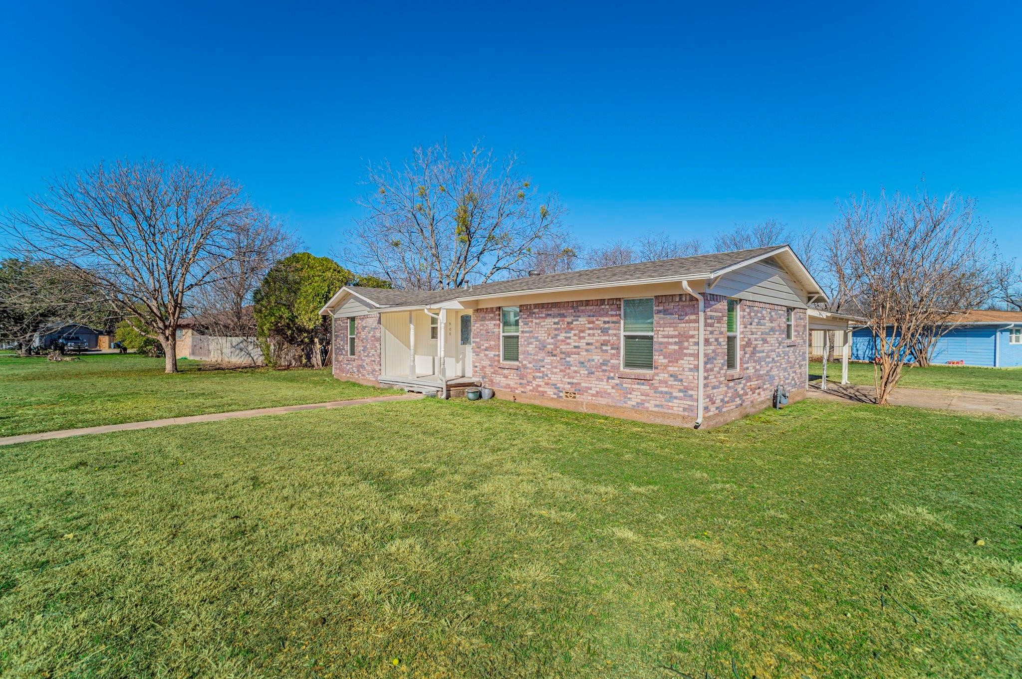 900 Elizabeth Boulevard Granbury TX 76048