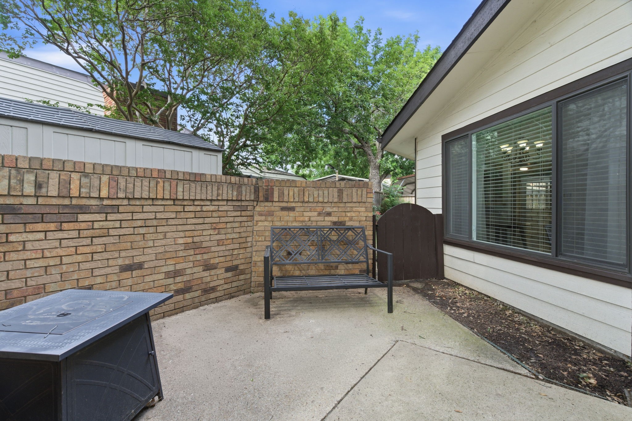 633 Hunters Glen Street Lewisville TX 75067