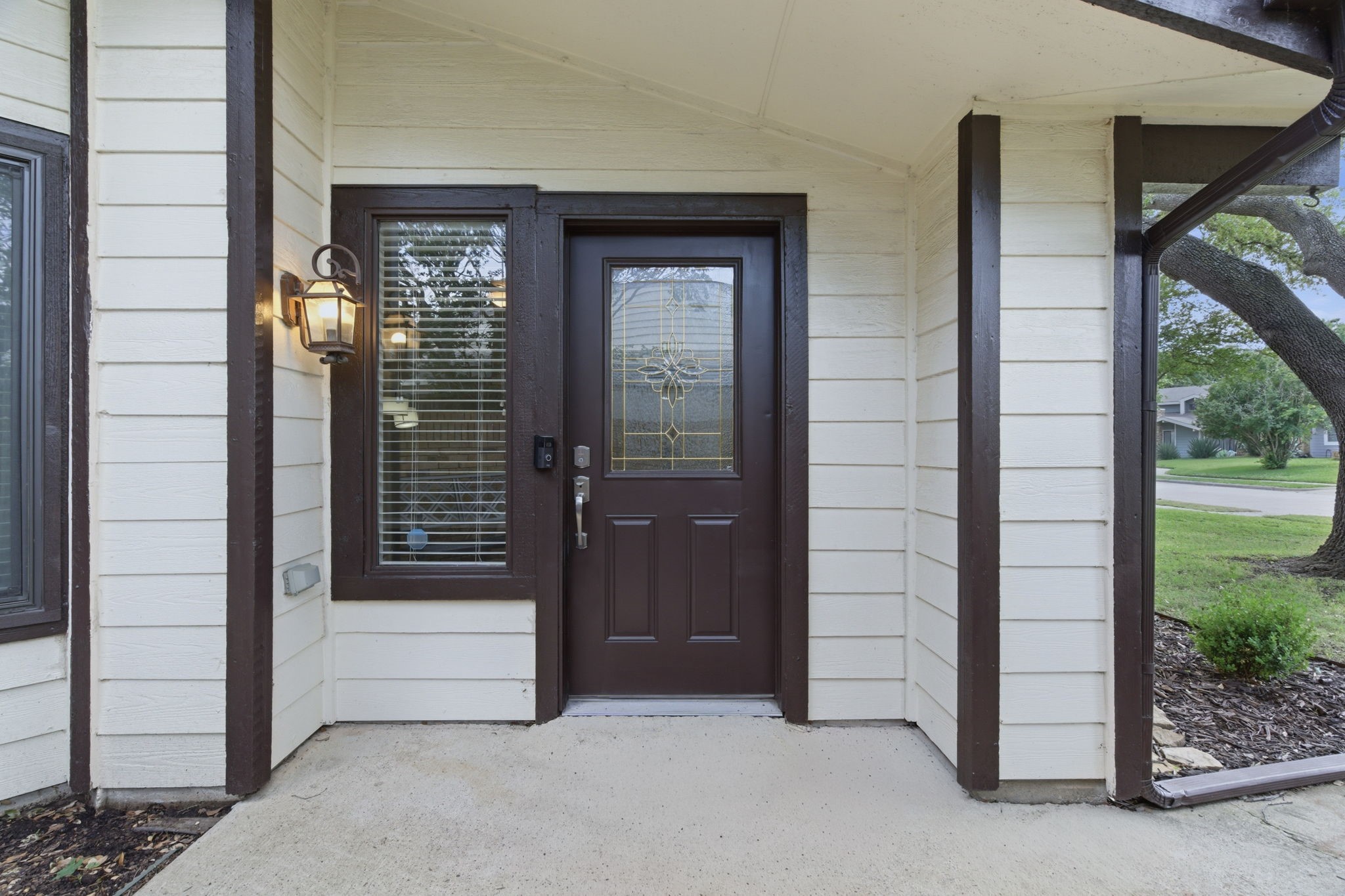 633 Hunters Glen Street Lewisville TX 75067
