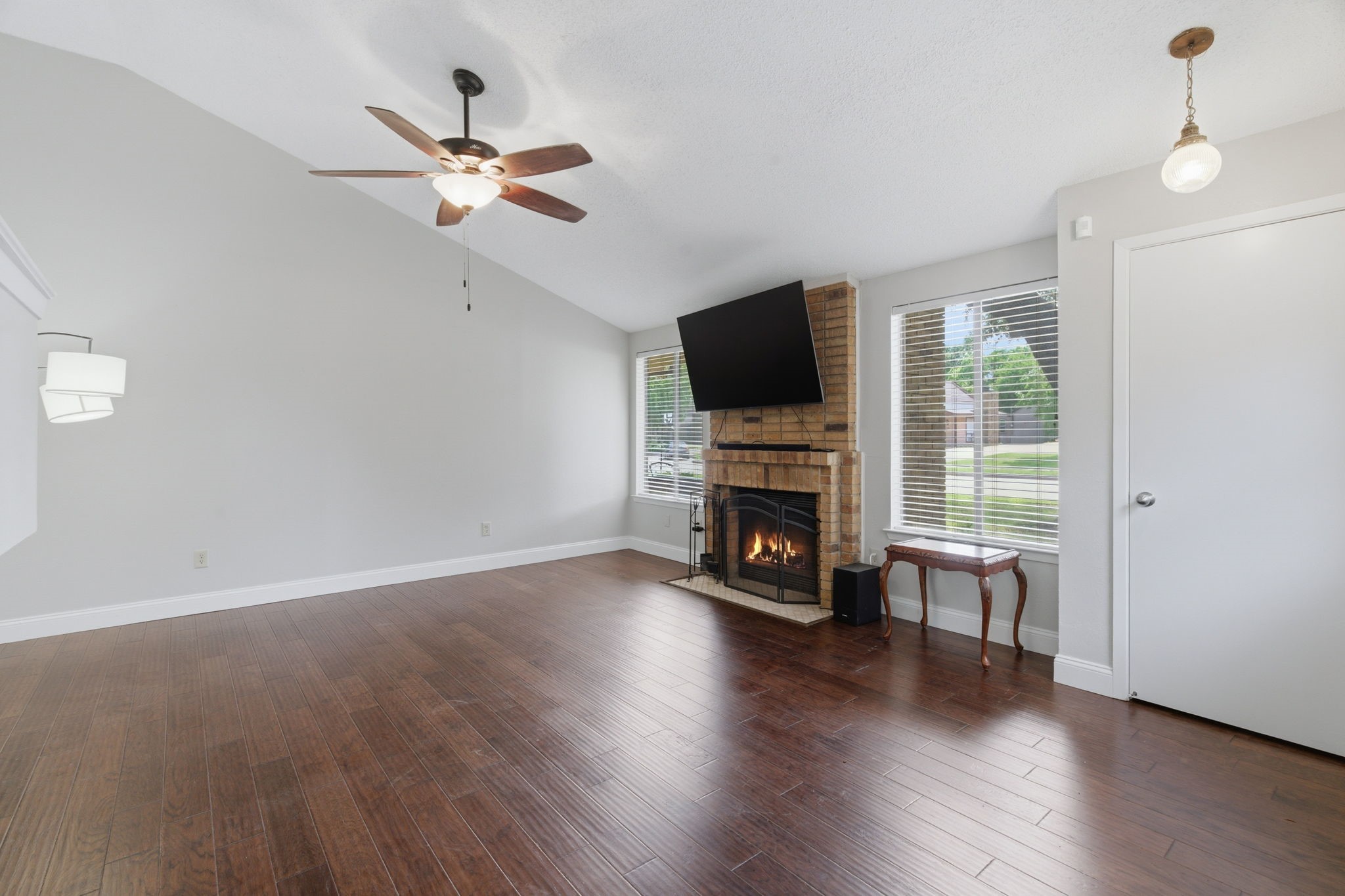 633 Hunters Glen Street Lewisville TX 75067