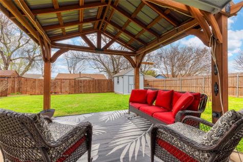 1028 Sunset Drive Garland TX 75040