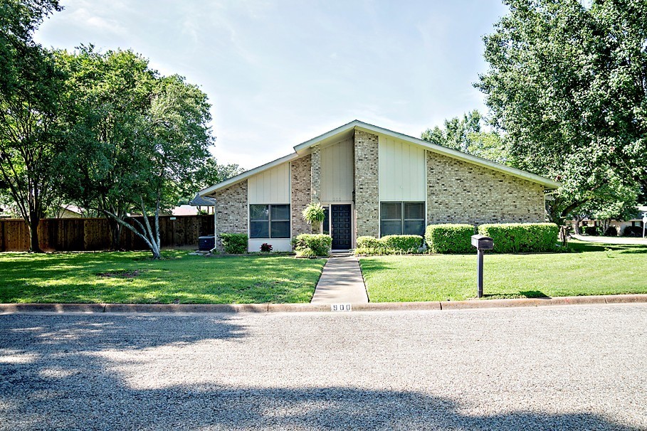 900 Humphrey Street Athens TX 75751