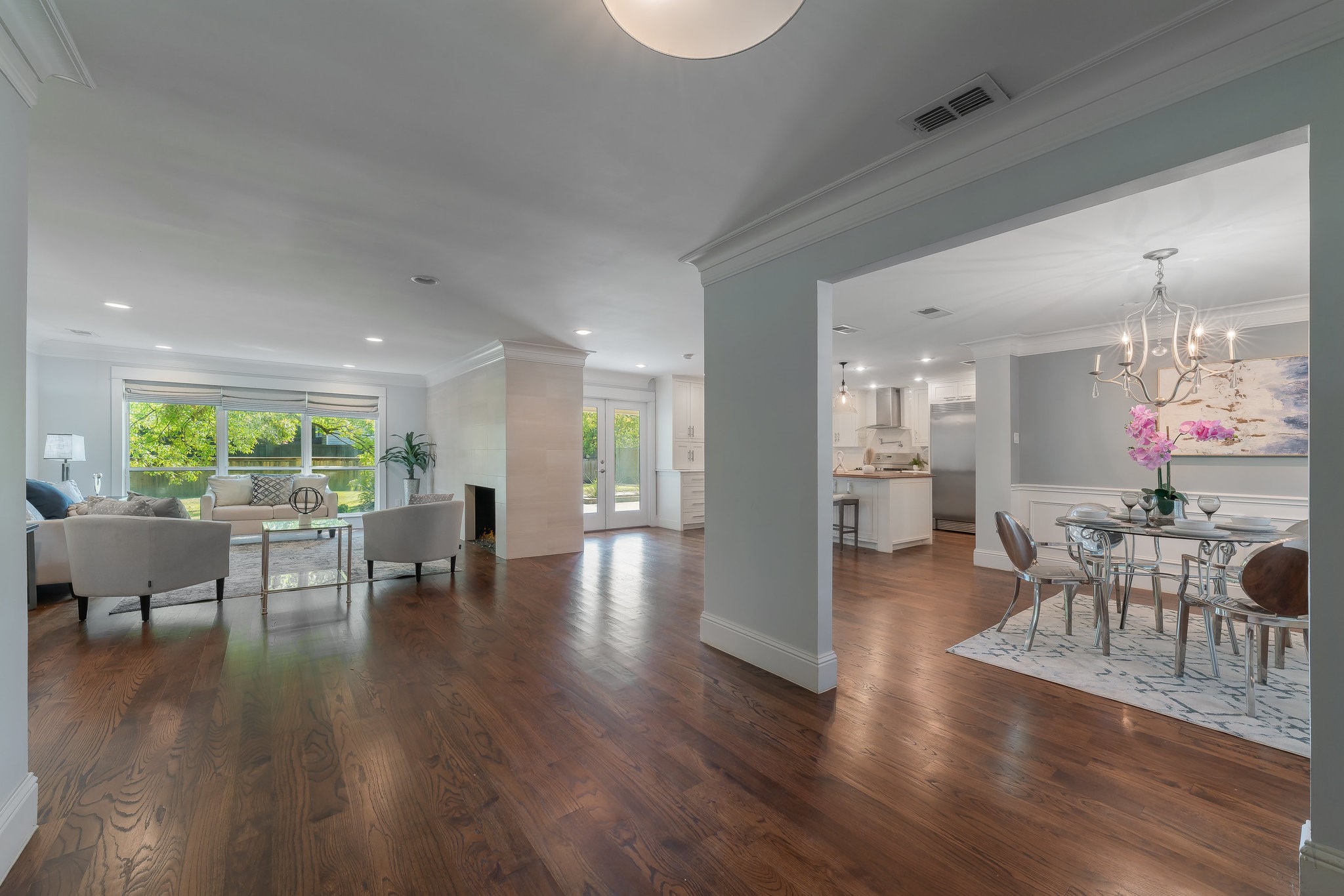 4242 Walnut Hill Lane Dallas TX 75229
