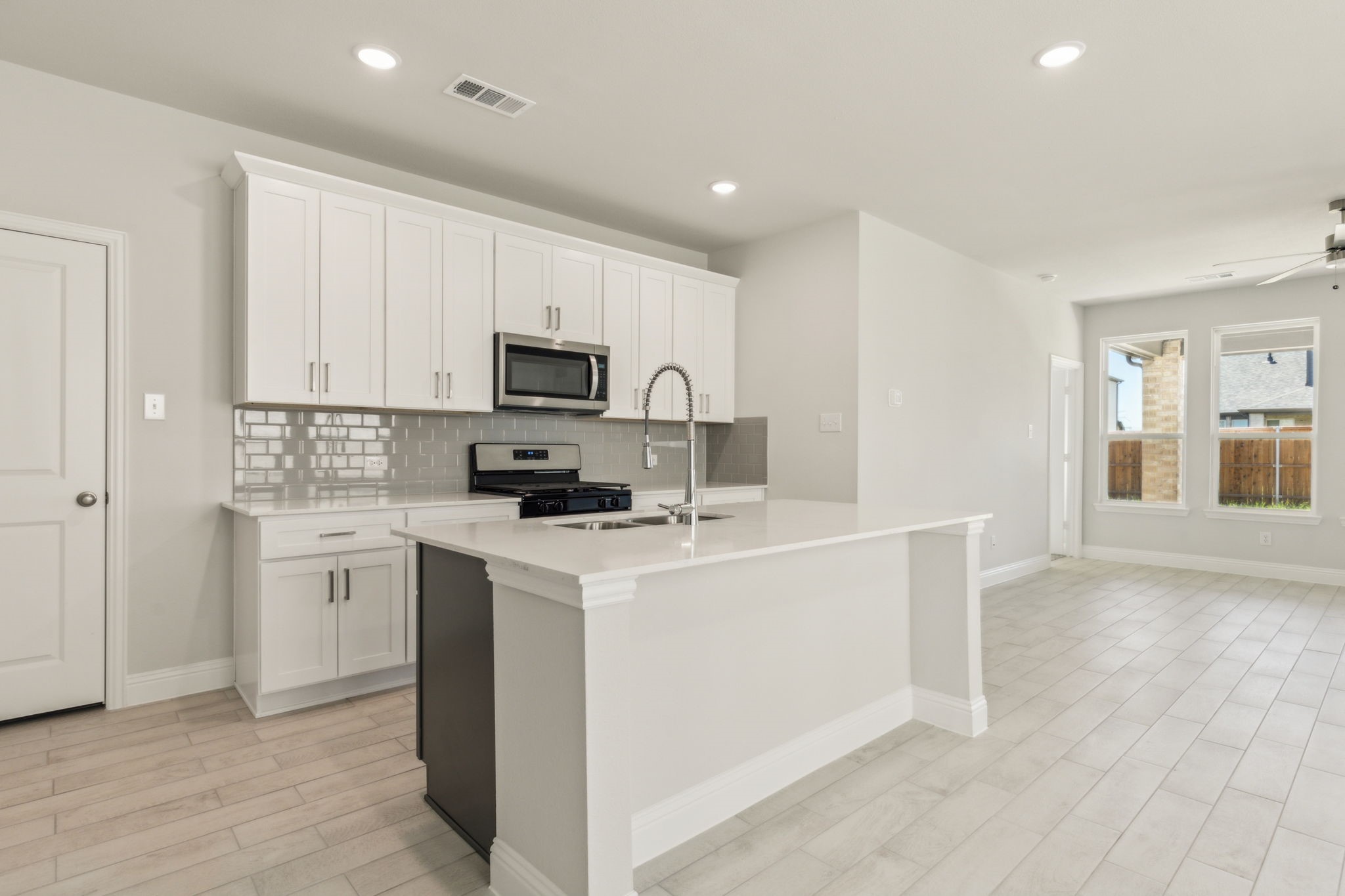 1218 Sydney Lane Seagoville TX 75159