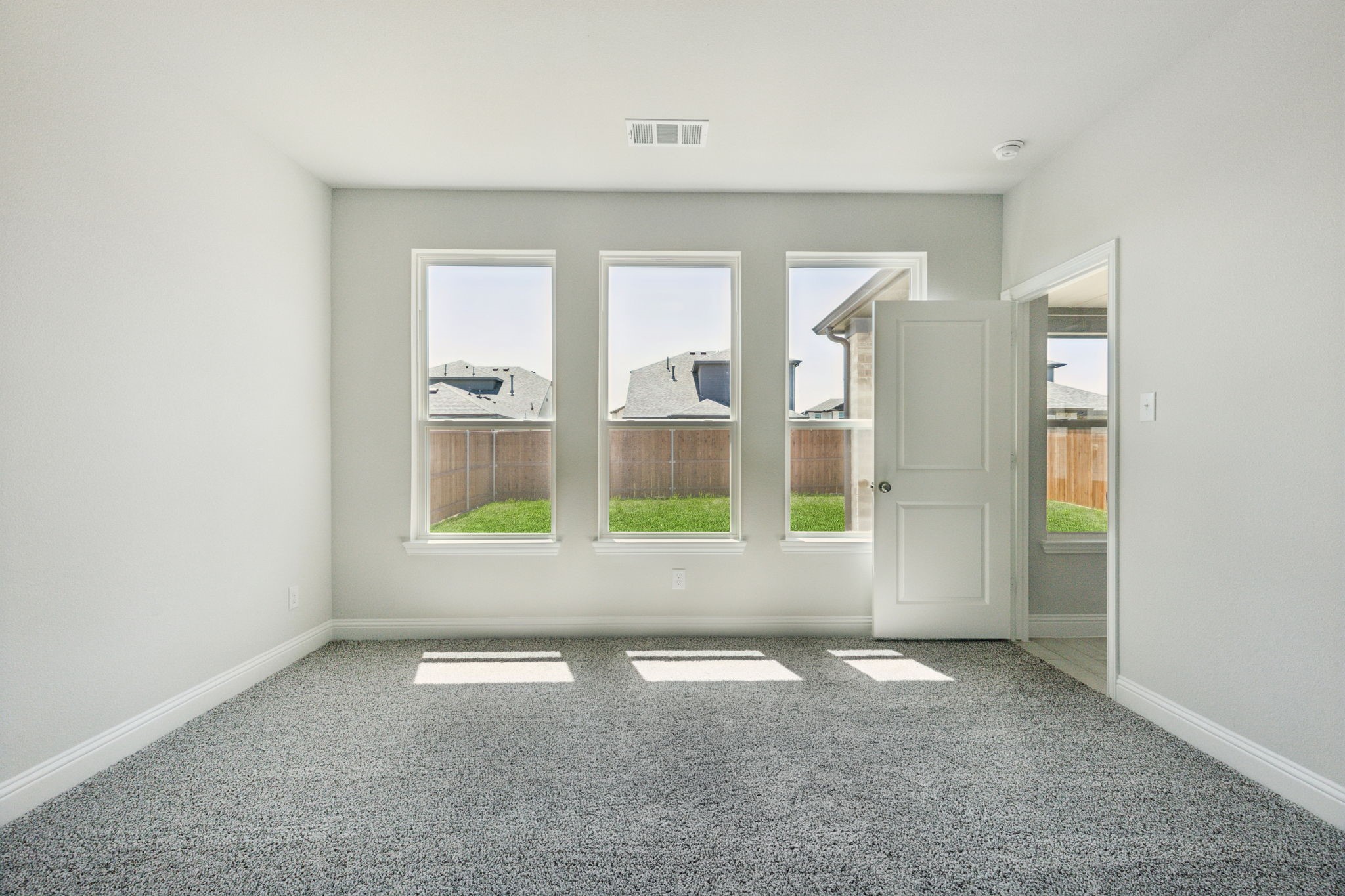 1218 Sydney Lane Seagoville TX 75159