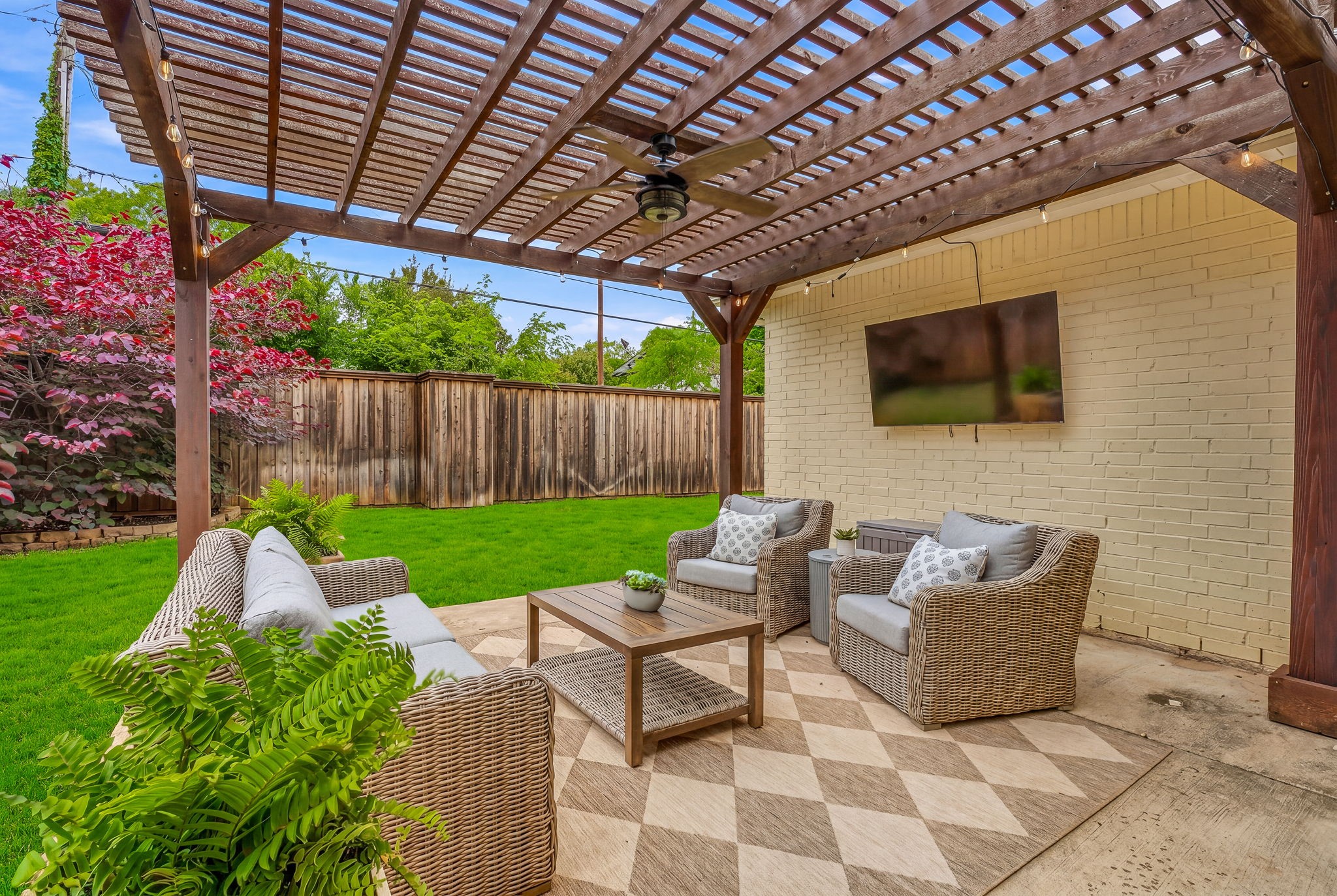 713 N Bailey Avenue Fort Worth TX 76107