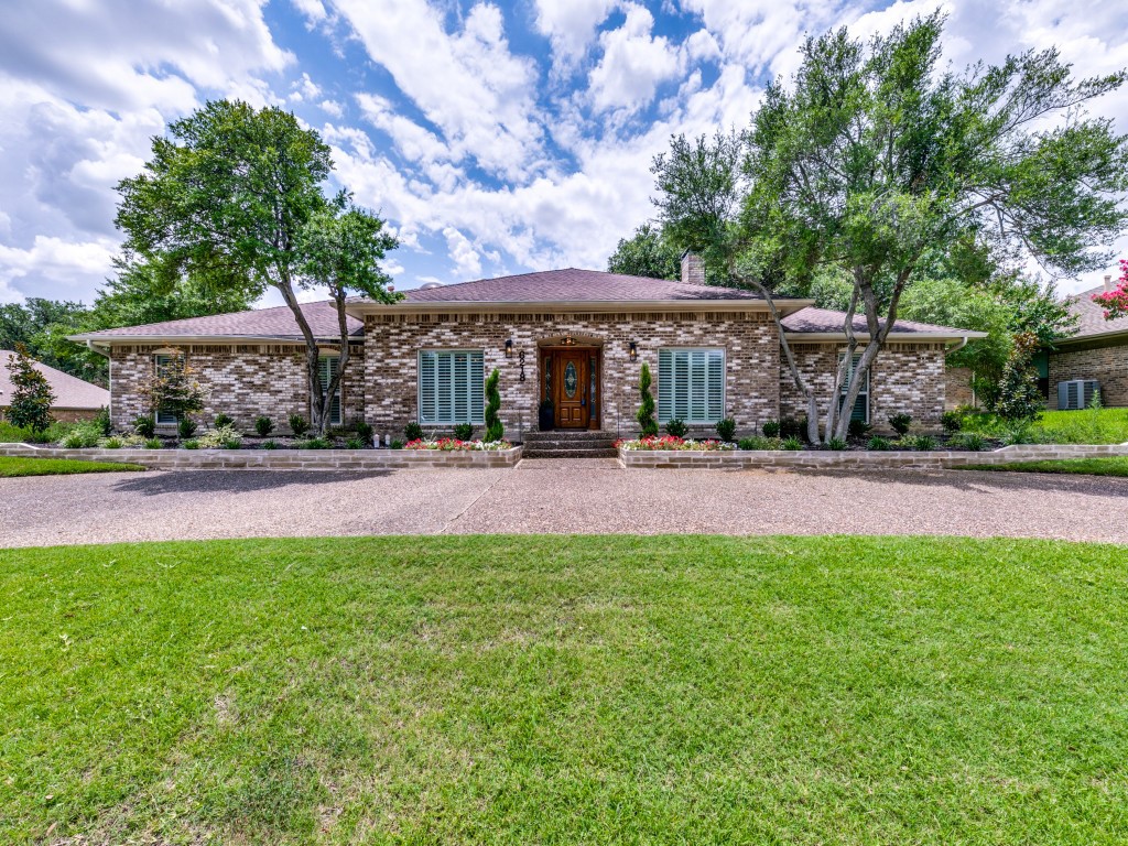 6218 Warm Mist Lane Dallas TX 75248