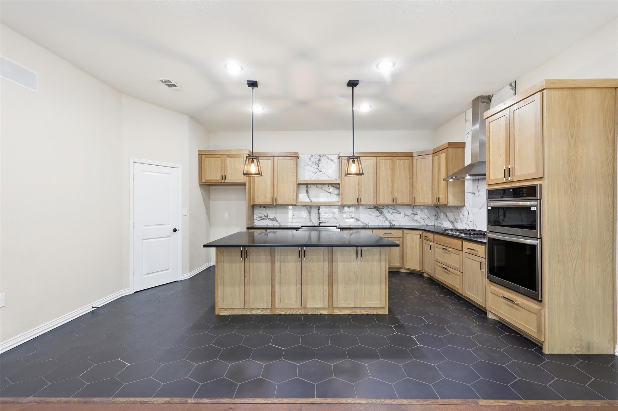 2514 Carpenter Avenue Dallas TX 75215