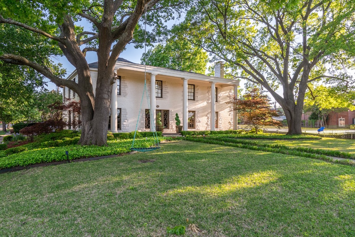 7736 Southwestern Boulevard Dallas TX 75225