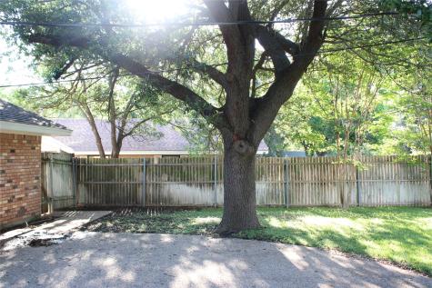 4900 Lake Hurst Drive Waco TX 76710