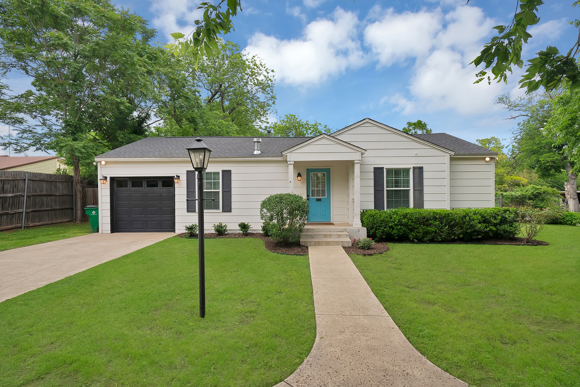 123 Waggoner Lane Westworth Village TX 76114